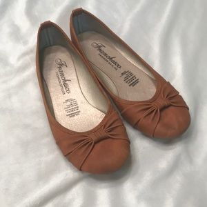 Ballet flats